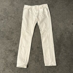 White denim pants